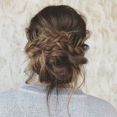 ~ Hairstyle Bridesmaid, Wedding Hairdos, Half Up Half Down Hairstyle, Half Up Wedding, Down Hairstyle, Hairdo Wedding, Smink Inspiration, Low Bun, Penteado Cabelo Curto