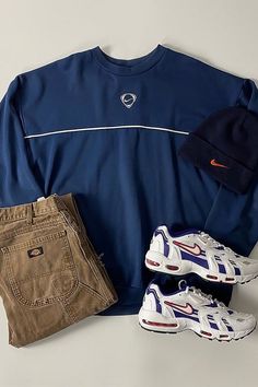 Vintage Retro Clothing, Mens Trendy Outfits, Mens Casual Dress Outfits, Vintage Outfit, Retro Clothing, Vintage Fits, Nike Sweatshirts