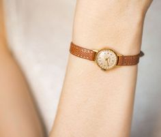 Classy Womens Watches, Watches Women Michael Kors, Ladies Bracelet Watch, Watches Collection, Rose Gold Watches Women, Swiss Army Watches