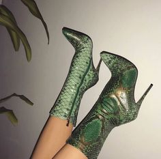 Snake Skin Boots, Ankle Strap Chunky Heels, Ellie Saab, Toe Post Sandals, Platform High Heels, Lace Up Heels, High Heels Stilettos, Heels Boots, Pastel Goth