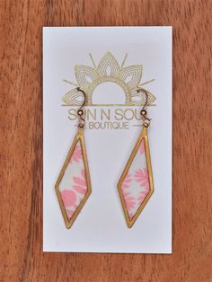 SUN N SOUL - Boutique - Elongated Diamond Hawaiian Quilt Hawaiian Fabric Earring | AlohaOutlet Hawaiian Quilt