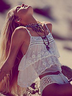 Femme Fatale Summer Shoot, Bikinis Crochet, Boho Mode, Mode Hippie, Stil Boho, Boho Fashion Summer, Mode Boho, Bohol