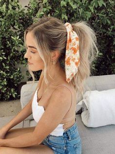 Beachy Hair, Bandana Style, Hair Knot, Peaches And Cream, Summer Hairstyles For Medium Hair, Metal Hair Clips, Penteado Cabelo Curto, Hair Scarf, Bandana Hairstyles