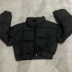 Never Worn Didn’t Come With A Tag But It’s A M Black Winter Outerwear With Pockets, Casual Black Puffer Jacket With Zipper, Black Puffer Jacket For Fall Streetwear, Casual Black Outerwear With Padded Collar, Black Puffer Jacket For Spring Outdoor, Trendy Black Puffer Jacket For Streetwear, Black Fitted Long Sleeve Puffer Jacket, Fitted Black Long Sleeve Puffer Jacket, Black Spring Puffer Jacket With Pockets