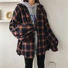 Batwing Sleeve Shirt, Oversized Plaid Shirts, Flannel Outfits, Plaid Outfits, Tomboy Style Outfits, Nails Fall, Causual Outfits