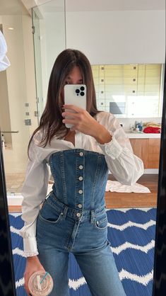 Denim Elegant Outfit, Strapless Jean Jumpsuit Outfit, Modest Jumpsuit Outfit, Outfit Inspo Modest, Strapless Jumpsuit Outfit, Looks Jeans, Corset Outfit, Modest Outfit, Looks Country