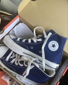 Cute Converse Shoes, Converse Aesthetic, Fit Accessories, Cute Converse, Gymnastics Shoes, Chuck Taylor All Star Lift, Hype Shoes, Shoe Inspo