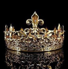 Gold King Crown, Gold Man, Male Crown, Crown Aesthetic, Pure Gold Jewellery, Gold Jewelry Outfits, Royal Crowns, King Crown, Ring Man