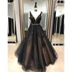 Ball Gown Gold, Prom Dress With Lace, A Line Prom Dress, Graduation Gown, Dress Graduation, Tulle Evening Dress, Womens Prom Dresses, Prom Dresses Modest, 16 Dresses