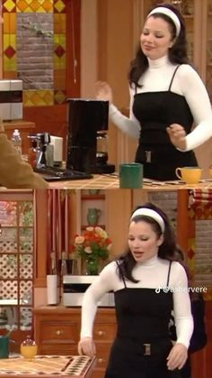 Fran Drescher Inspired Outfits, The Nanny Fall Outfits, 90s Pinafore Outfit, 90s Sitcoms Fashion, 90s Halter Top Outfit, Pretty Woman Inspired Outfits, Iconic Tv Outfits, Lata 90 Outfit, Nanny Fine Costume