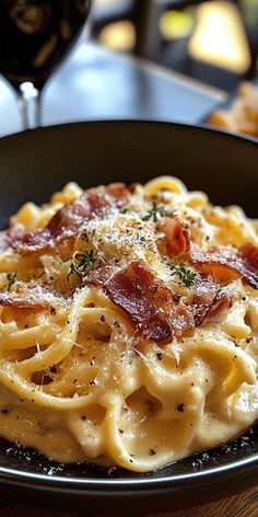 This Bacon Carbonara Pasta is a quick, easy, and delicious dish that brings a smoky twist to a traditional Italian favorite.
With its creamy sauce, crispy bacon, and perfect pasta, it�’s a crowd-pleaser for any occasion.

Ready in just 25 minutes, this recipe is ideal for busy weeknights or when you need a comforting meal.