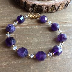 Handmade Gold Jewellery, Purple Party, Boho Crystal, Swarovski Crystal Beads, Bracelet Gemstone, Gemstone Beaded Bracelets, Bracelet Boho, Unique Bracelets, Amethyst Bracelet