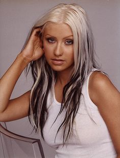 Christina Aguilera 90s, Christina Aguilera Hair, Christina Aguilera Burlesque, Burlesque Hair, Christina Aguilera 2000s, Christina Aguilera Stripped, 2000s Hair, Cristina Aguilera, 90s Grunge Hair