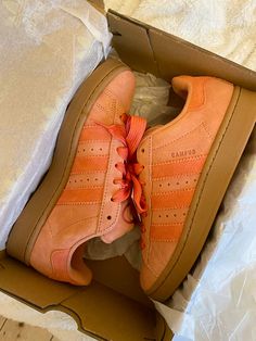 Adidas campus 00 pink 💕🌸#adidas #adidascampus #pink #style #shoes Adidas Campus 00, Campus 00, Shoes Inspiration, Shoe Inspiration, Pink Style, Salmon Color, Cute Shoes