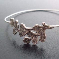 leaf bracelet Oak Leaf Ring, Oak Tree Jewelry, Oak Leaf Jewelry, Oak Tree Tattoo, Leaves Ring, Silver Oak, Silver Clay, The Bangles, Leaf Bracelet