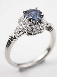 Antique Sapphire Engagement Rings, Minimalist Silver Ring, Sapphire Engagement Rings, Vintage Style Rings, Black Diamond Ring Engagement, Sapphire Engagement Ring Blue, Diamond Engagement Ring Set, Antique Engagement