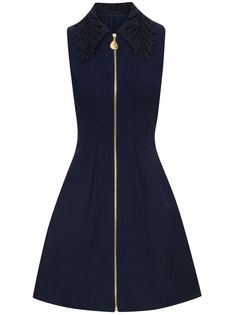 Find OSCAR DE LA RENTA Fern-collar Front-zip Dress on Editorialist. navy blue virgin wool blend fern-embroidered collar gold-tone hardware dart detailing sleeveless front zip fastening above-knee length Navy Dress With Gold Accessories, Navy Blue Outfits Aesthetic, Scale Dress, Zip Up Dress, Zip Front Dress, Dress Luxury, Zip Dress, City Dress, Navy Blue Dress