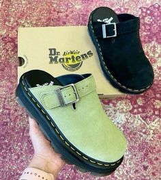 Martens Sandals Outfit, Dr Martens Sandals Outfit, Dr Marten Slides, Martens Sandals, Dr Martens Sandals, Mode Zara