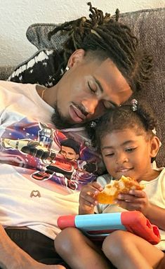 @theoriginalsleaze Odell Beckham Jr Instagram, Dad And Daughters Aesthetic, Black Father And Daughter, Dads And Sons, Dad And Daughters, Daughter And Father, Dad Aesthetic, Couple With Baby, Father Daughter Photography