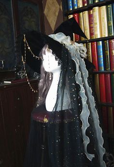 Witch Astrology, Sparkle Veil, Hat Veil, Veiled Hats, Halloween Hats, Witch Outfit, Star Chain, Halloween Make, 가을 패션