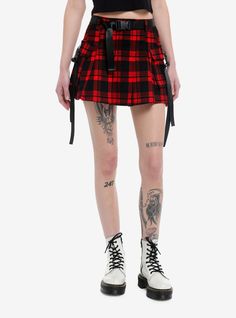 All the punk girlies need to own at least ONE red plaid skirt! This pleated one comes with cargo pockets and buckle detailing  plus a removable buckle belt. Back zipper closure.Please note: Style is fitted with no stretch; size up for a looser fit.97% cotton; 3% spandexWash cold; dry flatLength: 14''ImportedListed in junior sizesModel is 5'10''Model wears size Small Punk Pleated Skirt For School, Red Plaid Mini Skirt, Cheap Plaid Red Pleated Skirt, Red Plaid Skirt Outfit Grunge, Punk-style Pleated Mini Skirt, Red Plaid Skirt, Punk Outfits, Hoodie Girl, Plaid Skirts