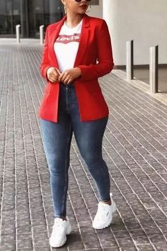 Stylish business women outfit ideas 2022 Blazer And Jeans, Elegante Casual, Classy Casual Outfits, Red Blazer, Casual Chic Outfit, Casual Style Outfits