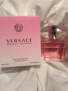 Versace Bright Crystal Perfume Aesthetic, Perfume Versace Mujer, Classy Perfume, Victory Secret, Versace Perfume, Expensive Perfume