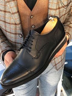 Black Laced Cap Toe Oxfords – brabion Lace Oxfords, Gents Shoes, Kicks Shoes, Code Black, Exclusive Shoes, Oxford Shoes Men, Lace Caps, Shoes Collection, High Quality Shoes