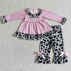 #fashion #baby #bows #clothes #babybows #babyclothes #children #childrensclothing #fall #fallvibes #fallfashion Tunic Tops Outfit, Mollie Mae, Ruffle Pants Outfit, Woman Costumes, Patch Outfit, Mental Health First Aid, Ruffle Outfit, Pumpkin Patch Outfit