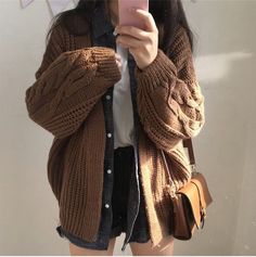 Mode Harajuku, College Casual, Fall Knit Sweater, Vogue Knitting, K Fashion, Grunge Look, Korean Fashion Trends, Indie Outfits, Mode Inspo