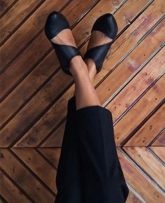 Sarah Heel Sarah Black, Tenis Vans, Mid Heels Pumps, Latest Shoe Trends, Prom Shoes, Womens Shoes High Heels, Looks Style, Toms Shoes, Shoes Nike