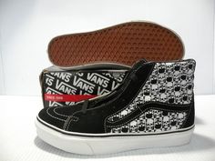 Find Vans Sk8 Hi Skulls Suede Sneaker Trainers Sport Men Shoes Black/white Size 9 on eBay in the category Clothing, Shoes & Accessories>Men>Men's Shoes>Athletic Shoes. Vans Shoes Fashion, Vans Sk8 Hi, Vans Off The Wall, Sk8 Hi, Vans Sk8, Suede Sneakers, Sport Man, Vans Authentic Sneaker, Shoes Fashion