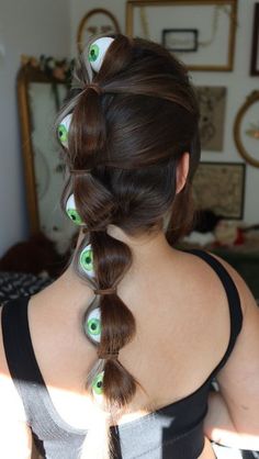 Monster Hairstyles, Spooky Hairstyles, Crazy Hair Styles, Wacky Hairstyles, Crazy Hair Ideas, Disfraz Diy, Monster Hair, Crazy Hairstyles, Boo Costume