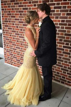 Prom Dresses Elegant Long, Volleyball Relationship, Prom Dress Cute, Prom Pictures Group, Dresses Elegant Long, Gold Prom Dress