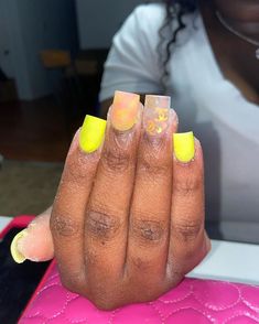 Nails Short For Kids, Nails Acrylic Black Women, Extra Short Square Nails, Cute Baddie Nails, Cute Baddie Nails Short, Gym Nails, Short Square Nails Summer, Square Nails Summer, Pink Nails Acrylic