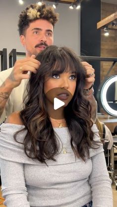 Side Part Long Bangs Long Hair, Long Hairstyles For Round Face Women, Bangs For Big Forehead Face Shapes, Feather Bangs Long Hair, Hair Styles For Big Faces, Fall Hair Cuts Long, Small Forehead Fringe, Haïr Cut For Long Face, Long Hair Bob Styles