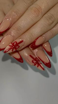 #christmas #nails #winter Almond Acrylic Nails Red Design, Christmas Nails Almond Acrylic, Christmas Nails Red Almond Shape, Red Nail Inspo Christmas, Nail Red Christmas, Christmas Nail Designs Aesthetic, Mid Length Christmas Nails, Christmas Red Acrylic Nails, Chr Christmas Nails