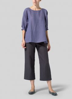 Feminine and modern. Make your top pop this season mark with wide, pleated sleeves. (Plus size available) Linen Tops, Pleated Sleeves, Boat Neckline, Wash Bags, Three Quarter Sleeves, Natural Linen, Quarter Sleeve, Three Quarter, Pullover Styling