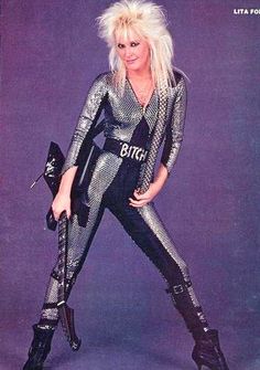 80s Rock Fashion, Holding A Guitar, Face Holding, 80s Glam Rock, 80s Rocker, 80s Metal, 80s Glam