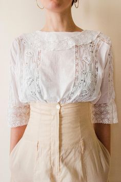 Victorian Cottagecore, Cottagecore Top, Cottagecore Fashion, Womenswear Fashion, Moda Vintage, Historical Clothing, Mode Vintage, Style Chic, Historical Fashion