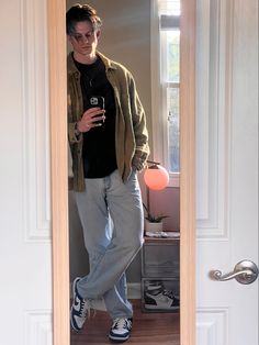 Men Dressing Aesthetic, Tall Guy Style Mens Fashion, Poses For Tall Men, Collage Guys Outfits, California Guy Style, Tall Lanky Guys Mens Fashion, Long Torso Men Fashion, Outfits For Tall Men Casual, Tall Blonde Guy Aesthetic