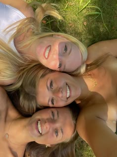 instagram inspo, trio, friends, summer, Friends Trio, Design Fails, 3 Friends, Pleated Shorts, Summer Picnic, Tube Top, Fails, Composition, Super Cute