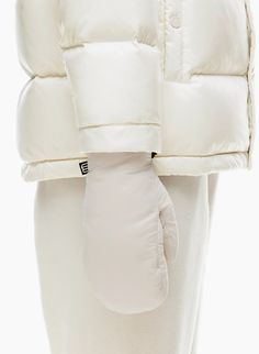 THE SUPER ONE-PUFF™ MITTEN | Aritzia Aritzia Puffers, Aritzia Super Puff, The Super Puff, Super Puff, Statement Bag, Ripstop Fabric, Water Repellent Fabric, Everyday Luxuries, Snowboarding