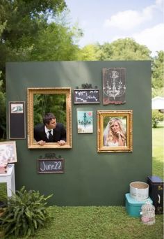 Photo Booth Outdoor Wedding, Outside Photo Booth Ideas, Fun Photobooth Backdrop, Wedding Photos Booth Ideas, Photo Point Wedding, Photo Spot For Wedding, Photo Booths Wedding, Outdoor Wedding Photobooth Ideas, Event Photo Wall Ideas