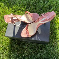 Via Spiga Heeled Sandals Antik Rose Pink Suede With Buttons Ankle Strap Size 8 Pink Suede Open Toe Heels, Pink Suede Sandals For Spring, Pink Suede Open Toe Sandals, Elegant Suede Sandals For Spring, Pink Suede High Heel Sandals, Pink High Heel Suede Sandals, Elegant Suede Sandals For Summer, Pink Suede, Heeled Sandals