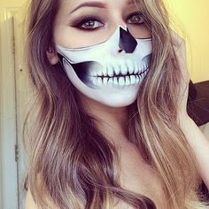 Half Skull Face, Half Skull Makeup, Skull Makeup Tutorial, Mouth Painting, Makeup For Halloween, Awesome Makeup, Hallowen Ideas, Halloween Idea