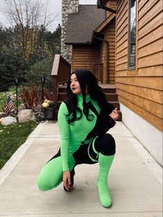 Halloween Costumes for Girls, halloween costumes, halloween costume ideas, halloween 2024, spooky halloween costume ideas, sexy halloween costume ideas Kim Possible And Shego Costume Diy, Shego Halloween, Shego Halloween Costume, Kim Possible Halloween Costume, Halloween Easy Costume, Kim Possible Costume, Two Person Halloween Costumes, Spooky Halloween Costumes