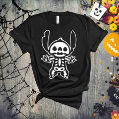 Stitch Halloween Skeleton, Disney Halloween Shirt, Halloween Shirt, Disney Shirt Halloween Vinyl Shirt Ideas, Halloween Disney Shirts, Disneyland 2024, Mickey Shirts, Disney 2025, Disney 2023, Cricket Projects, Disney Halloween Shirts, Stitch Halloween