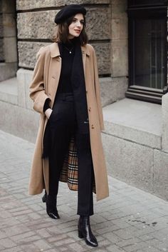 Baret Outfit, Burberry Trenchcoat, Winter Jacket Outfits, Fall Fashion Coats, Coat Outfit, Camel Coat, Winter Trends