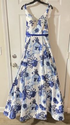 NWT Glamour by Terani Couture Women’s White Blue Floral dress. Size : 6 | eBay Blue Lined Wedding Dress, Blue And White Gown, White Blue Floral Dress, Blue White Floral Dress, White Gown, Terani Couture, Blue Floral Dress, Floral Blue Dress, Blue Floral